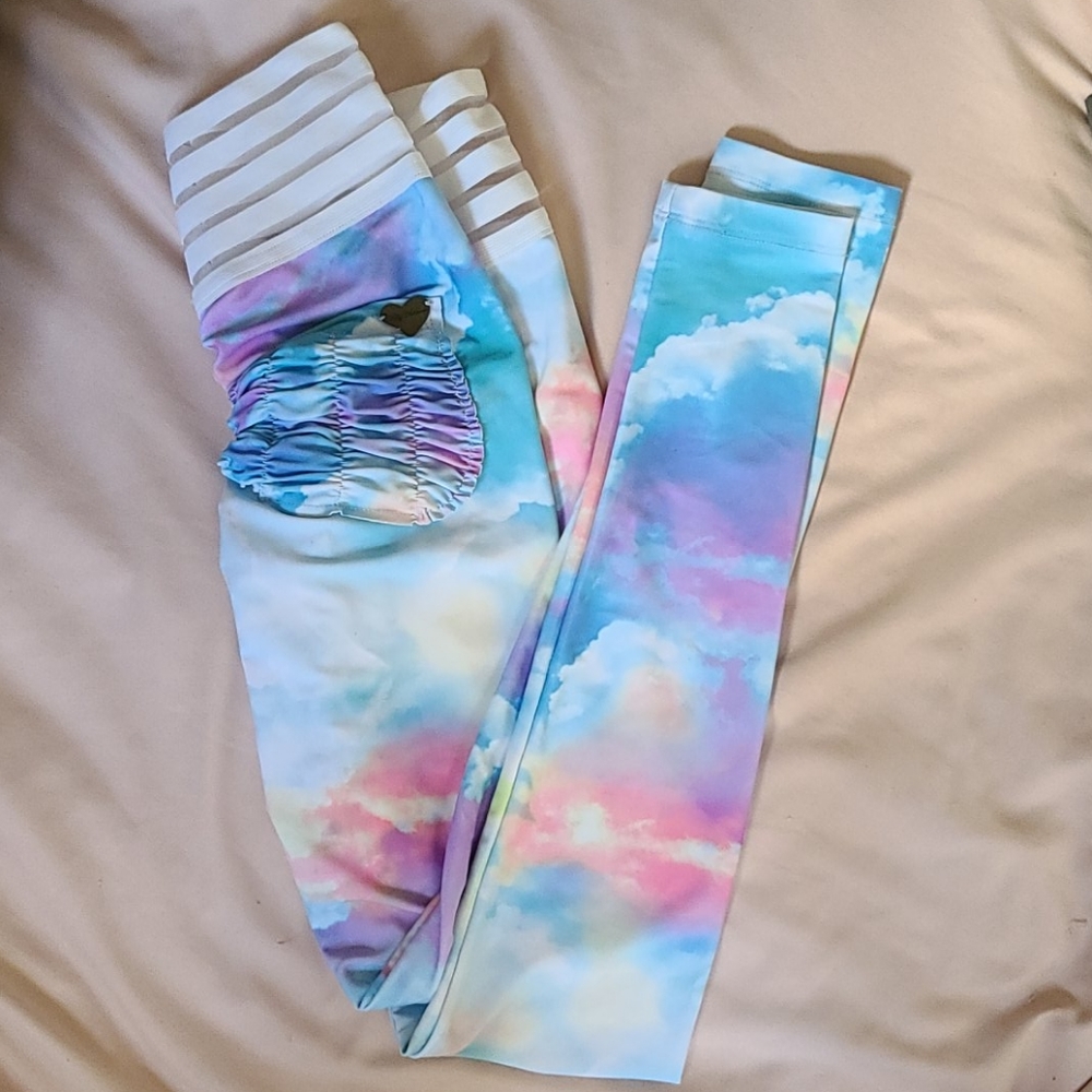 Cute booty lounge frankly lisa  active leggings